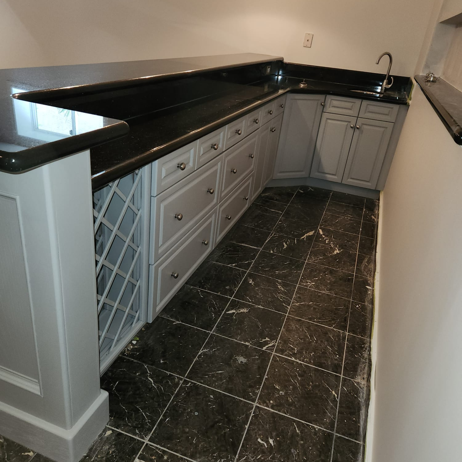 Residential bar repainting